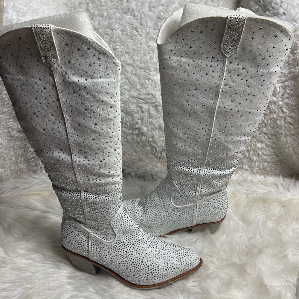Pierre Dumas Wild Ones Glamour White textile Rhinestone Cowgirl Boots SZ10